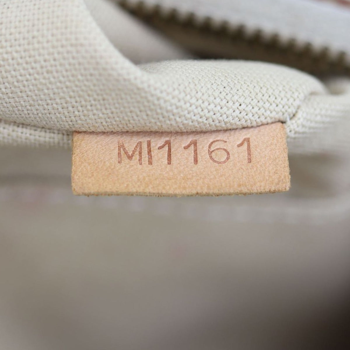 Louis Vuitton Siracusa PM Damier Azur