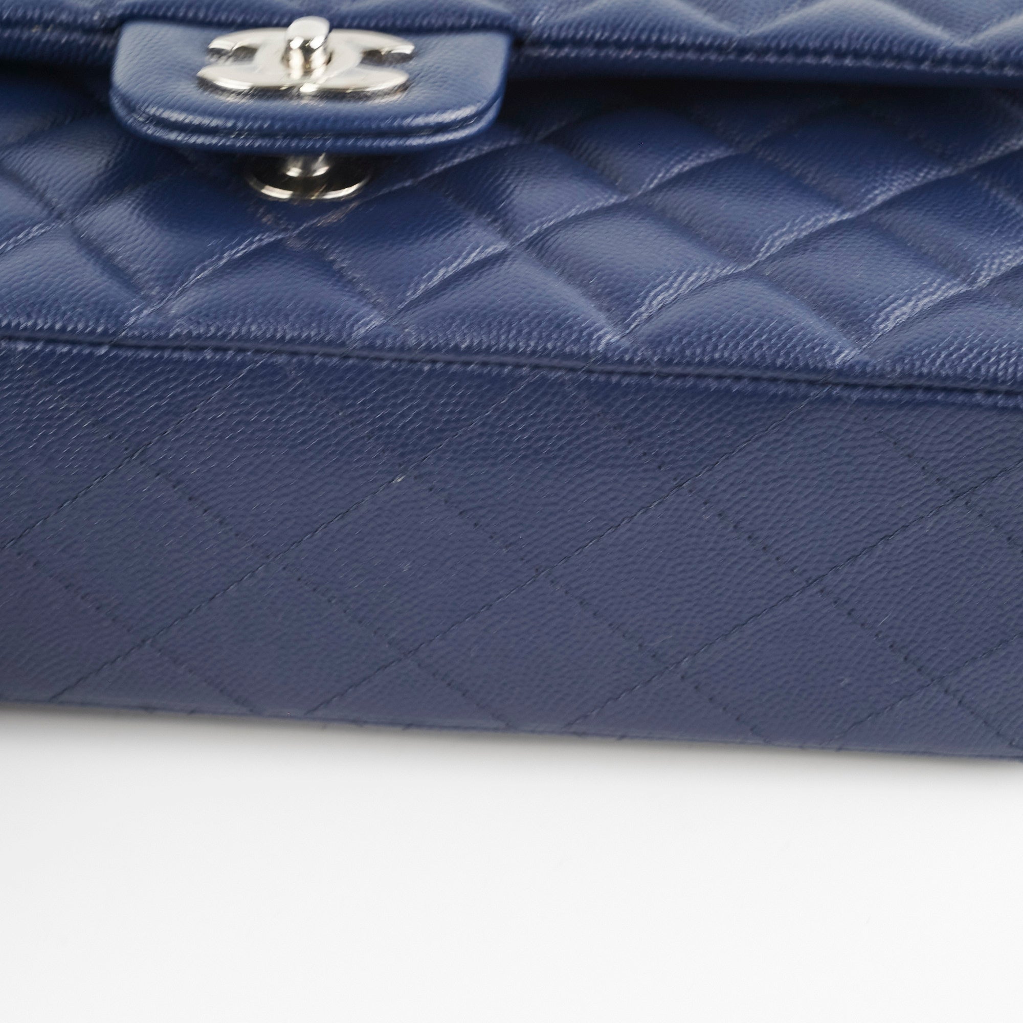 Chanel Caviar M/L Classic Flap Navy