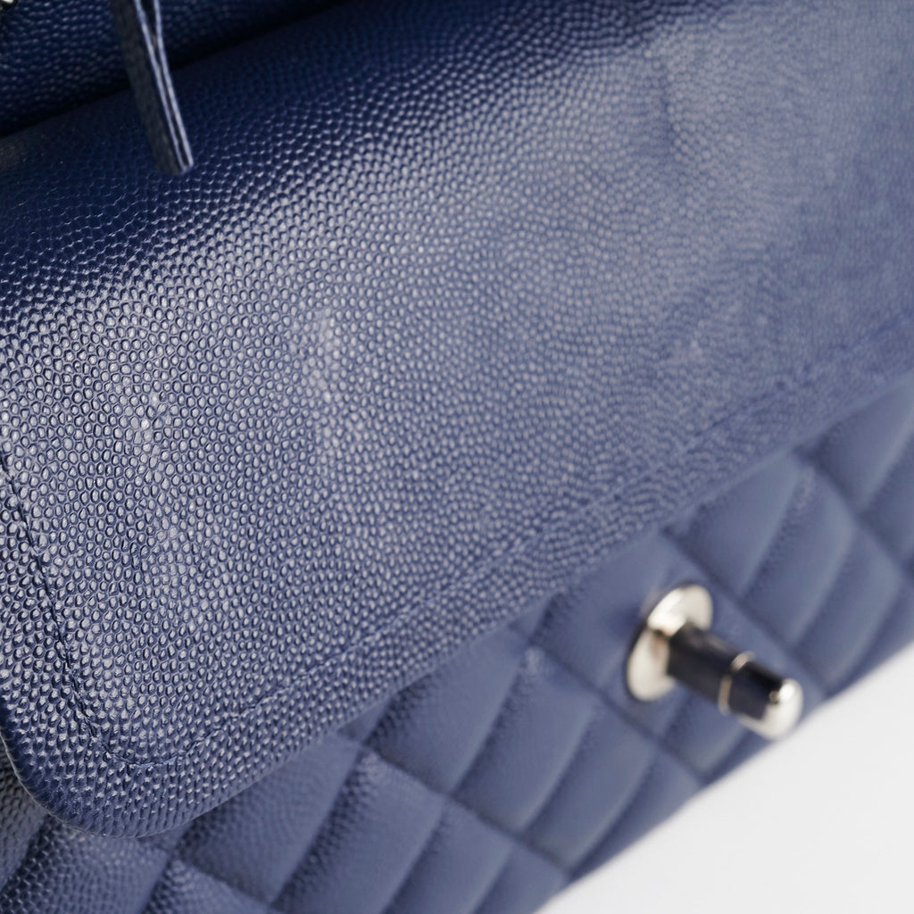 Chanel Caviar M/L Classic Flap Navy
