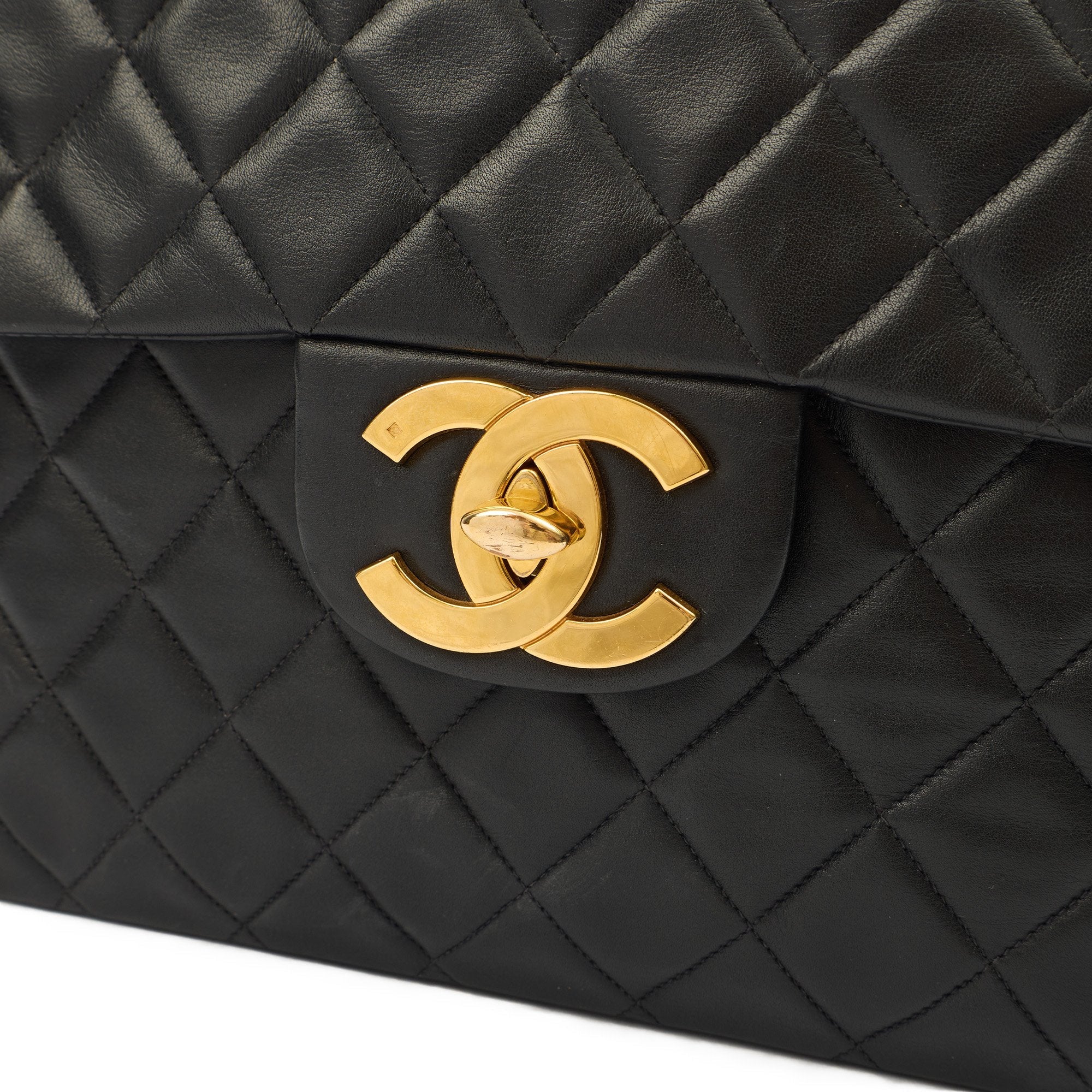 Chanel Shoulder Bag Maxi Jumbo XL in Black, Lambskin Leather