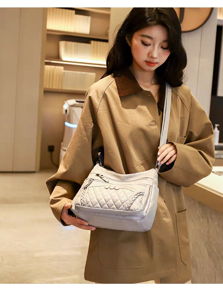 Soft leather women's bag, new style, fashionable and versatile bag, large capacity, trendy shoulder crossbody bag 8028